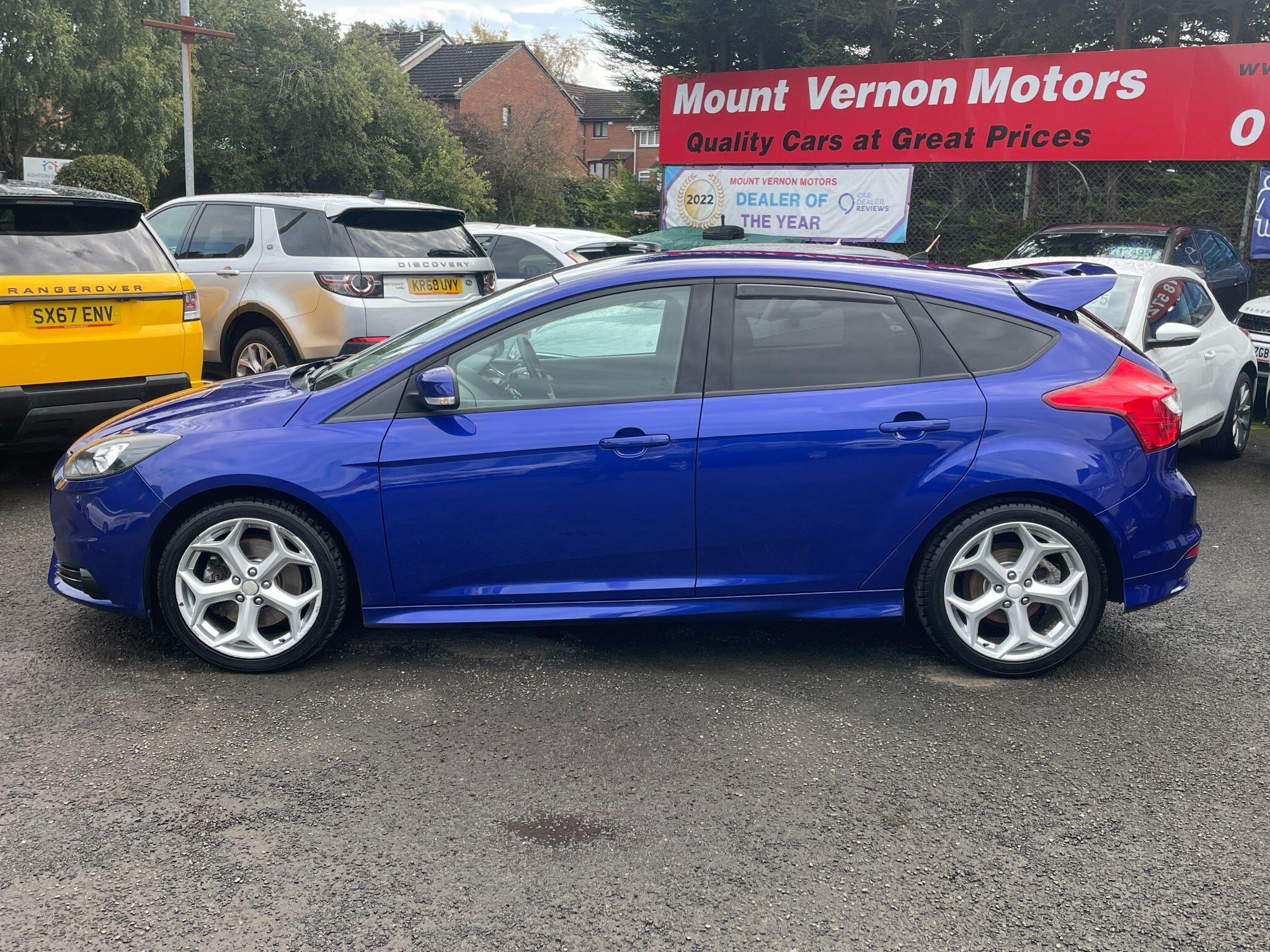 Ford Focus view 8