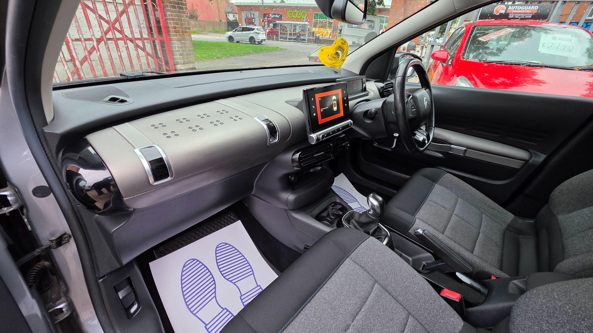 Citroen C4 Cactus view 23