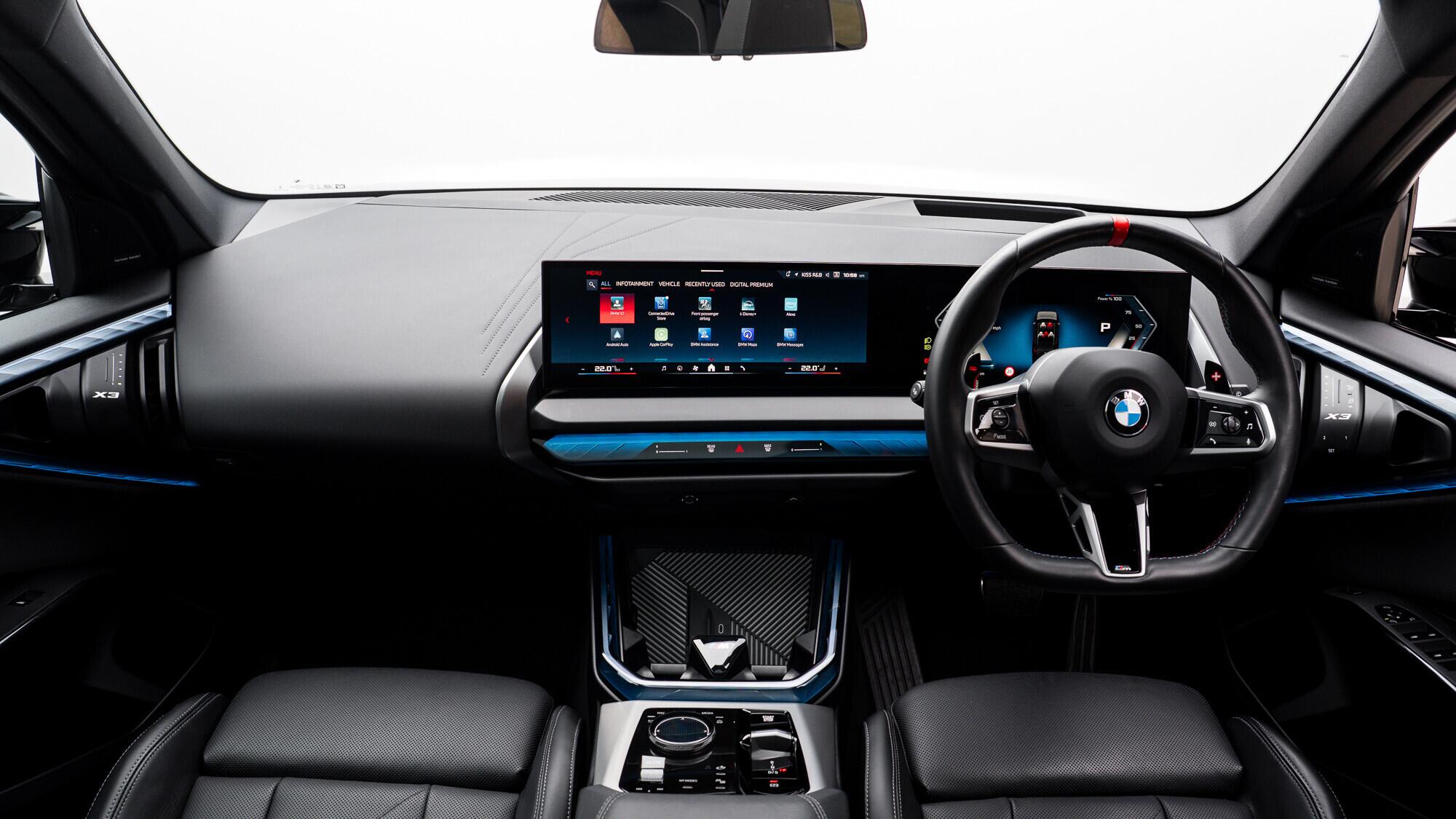 BMW X3 view 6