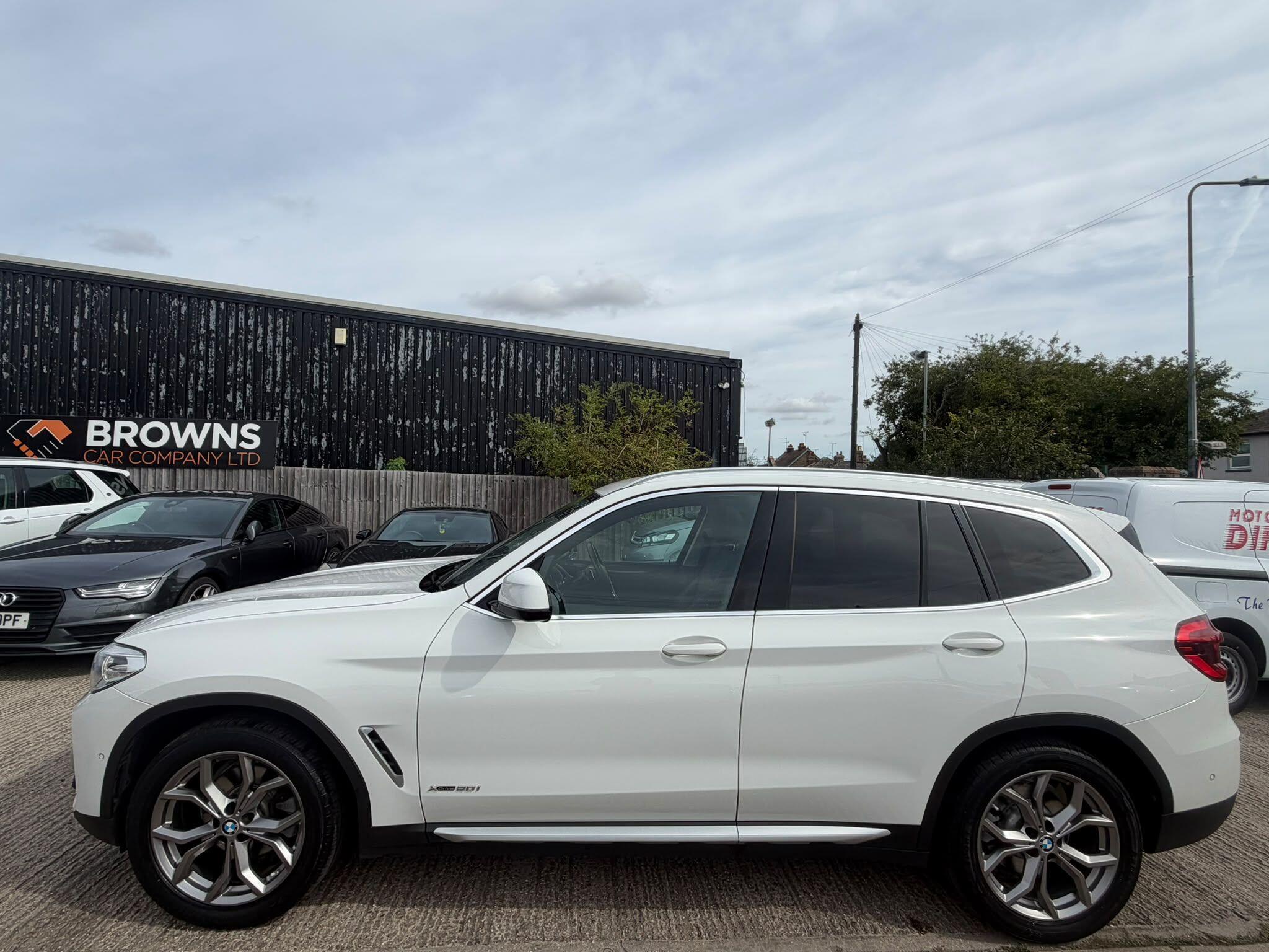 BMW X3 view 6