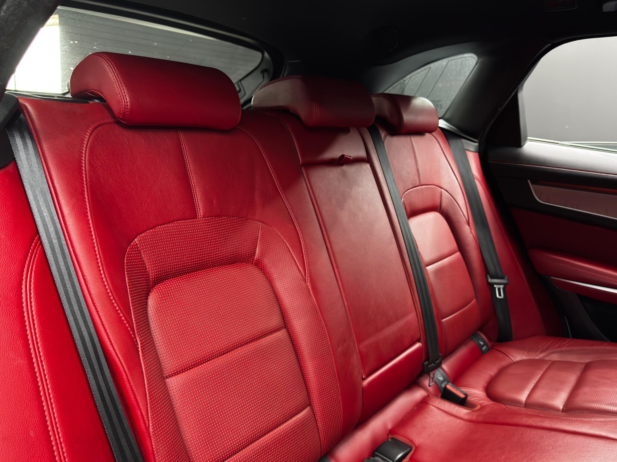 Jaguar F-Pace view 15