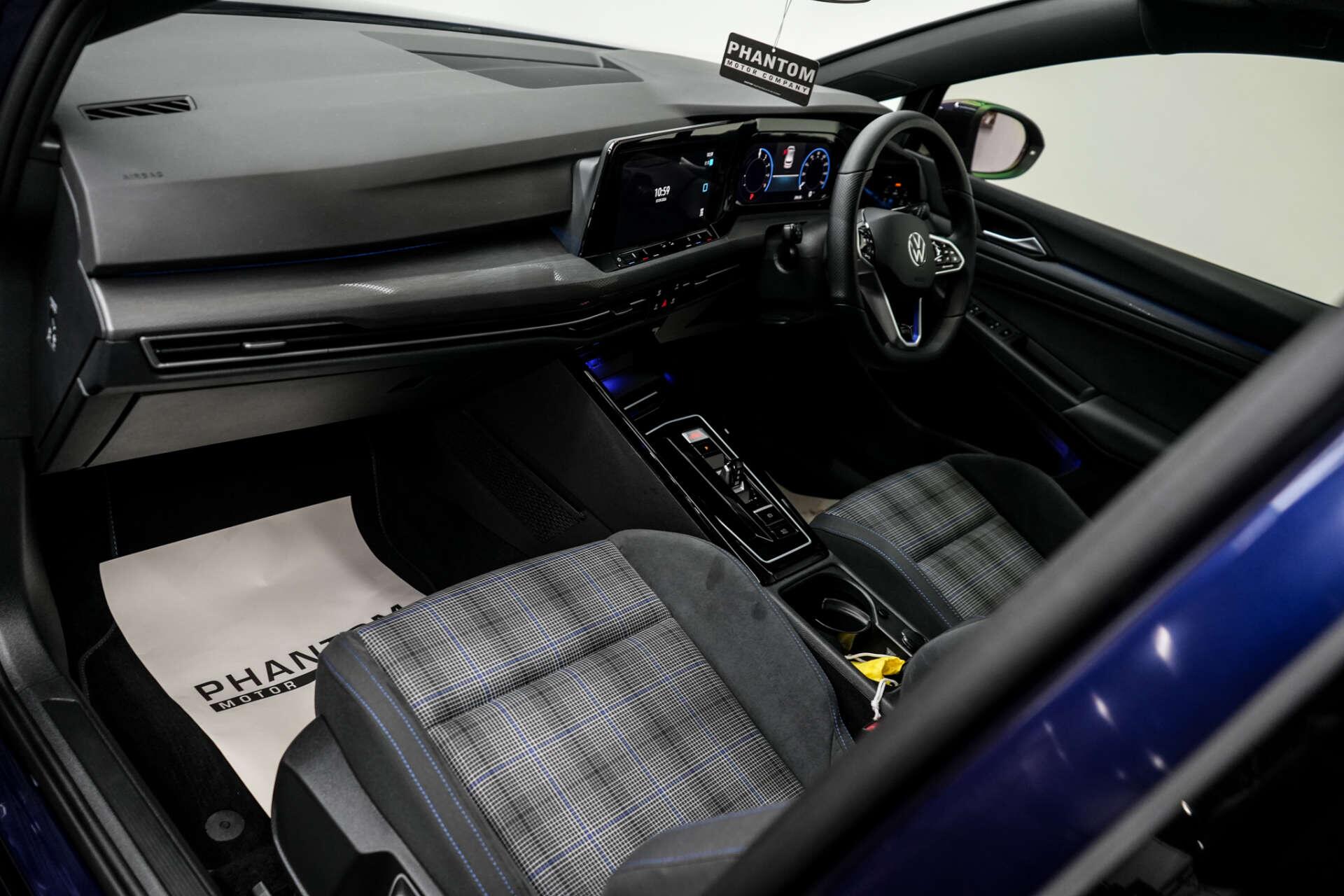 Volkswagen Golf view 20