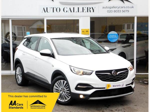 White 2019 Vauxhall Grandland X Hatchback Front-wheel drive Manual