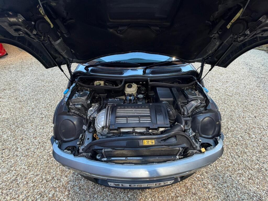 Mini Hatch view 20