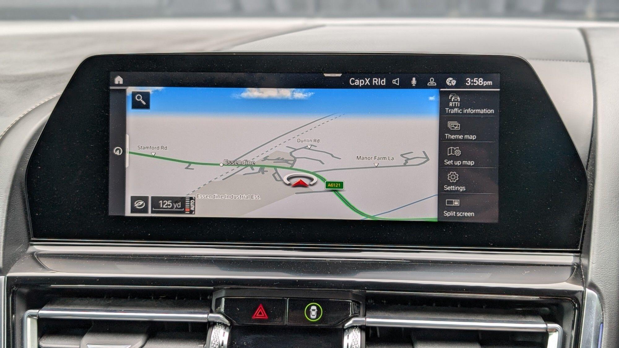 BMW 8 Series view 20