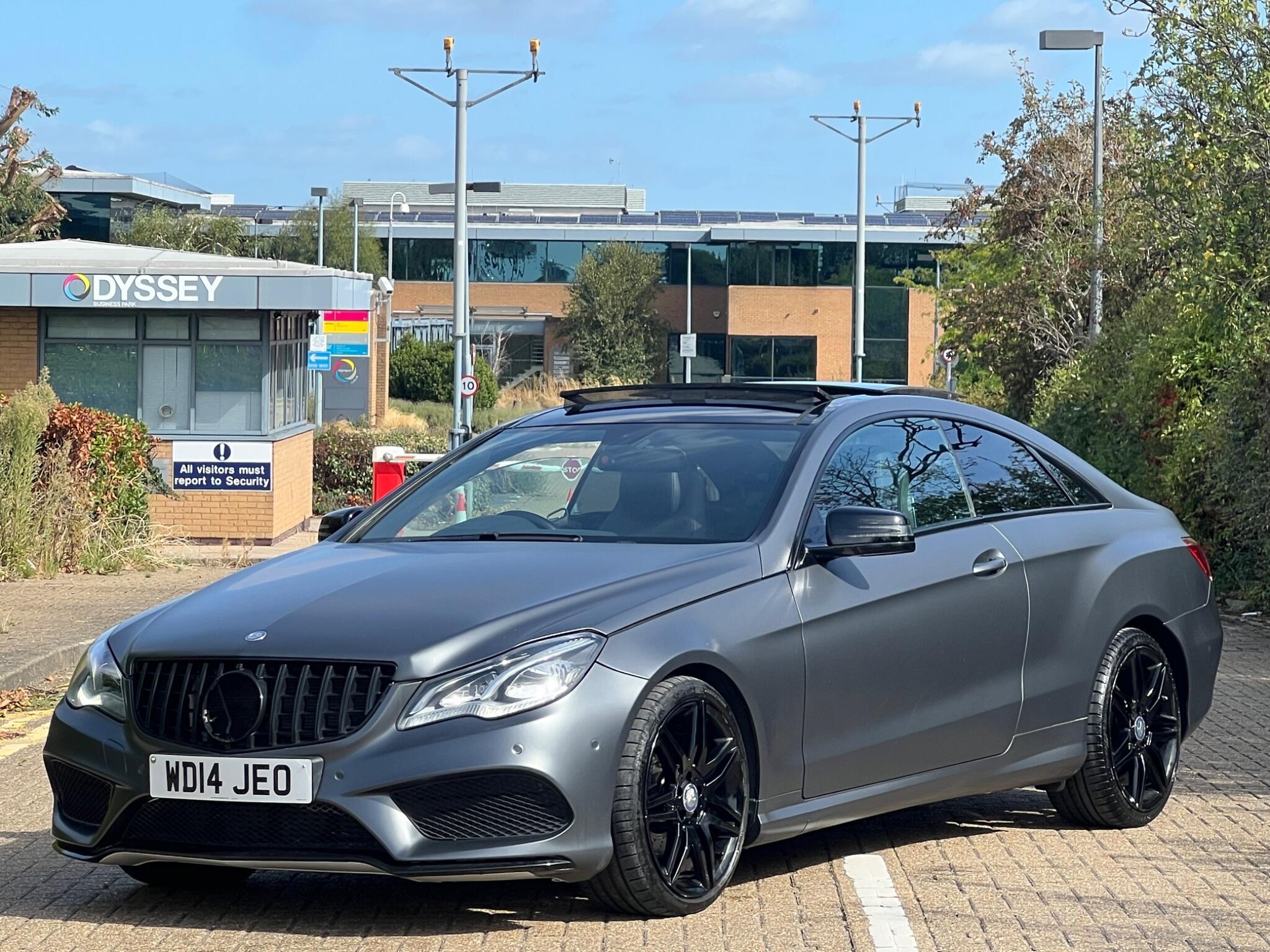 Mercedes-Benz E-Class view 5