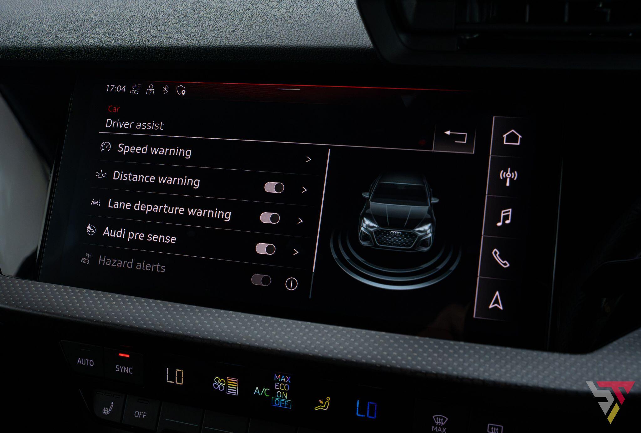Audi RS3 view 24
