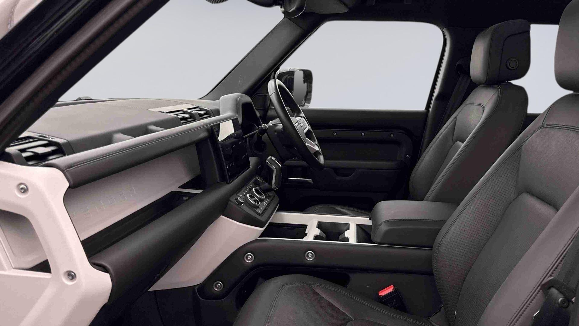 Land Rover Defender view 3