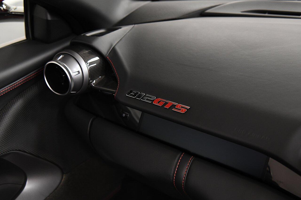 Ferrari 812 view 15