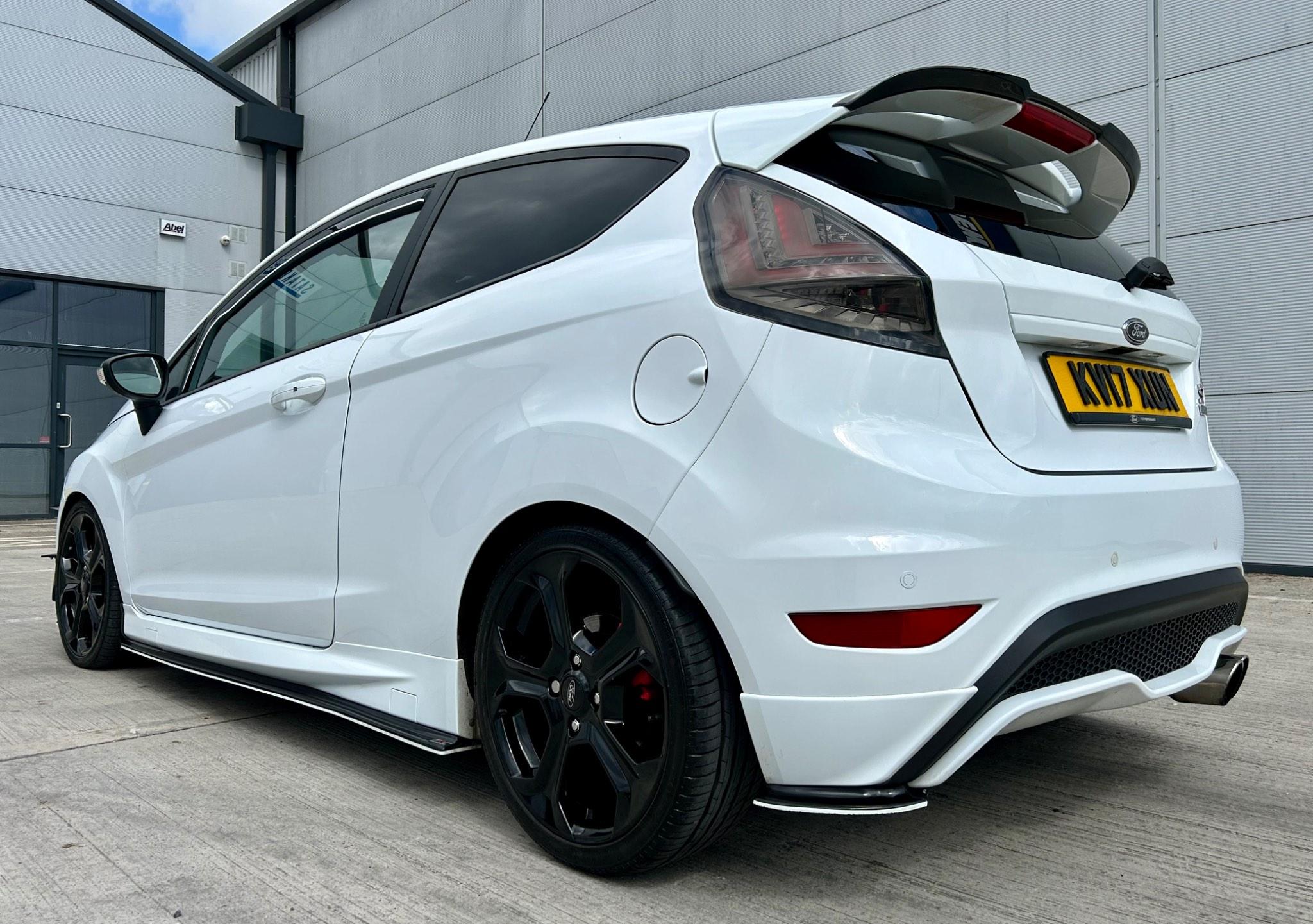 Ford Fiesta view 3