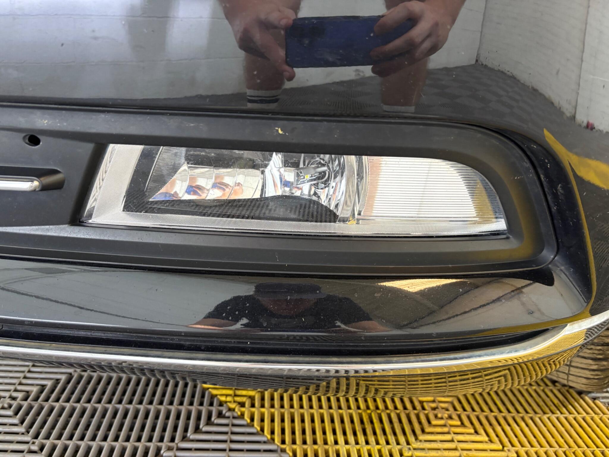 Volkswagen Passat view 26