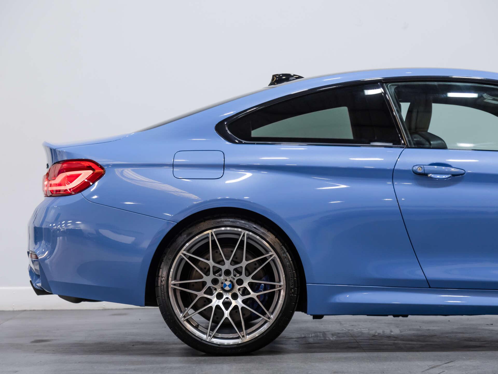 BMW M4 view 19