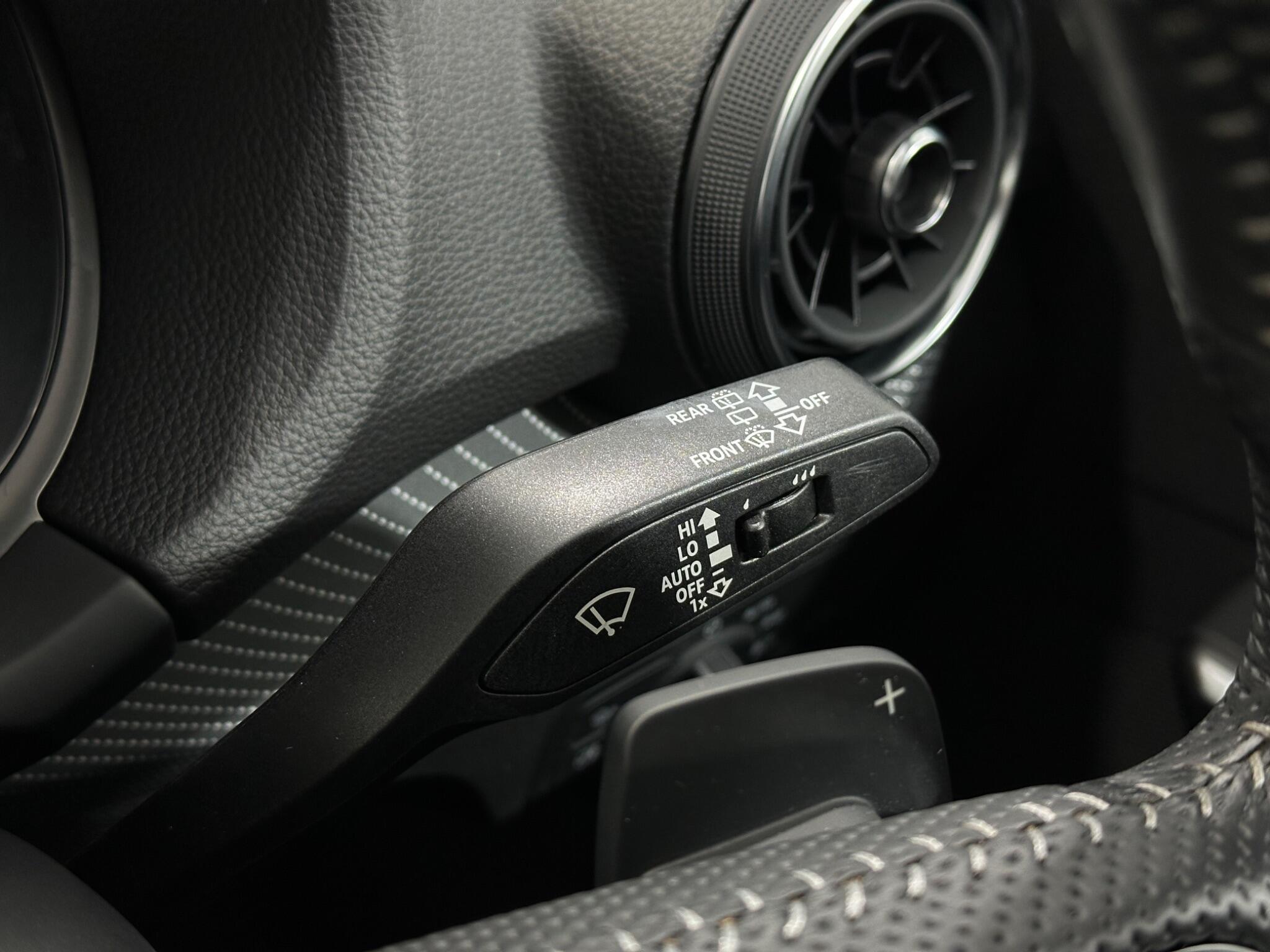 Audi Q2 view 17