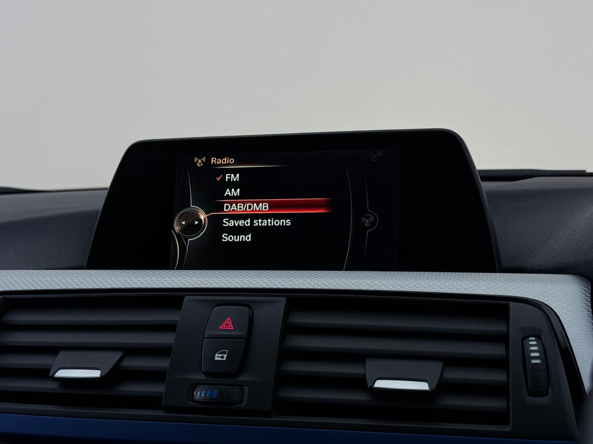 BMW 3 Series view 18