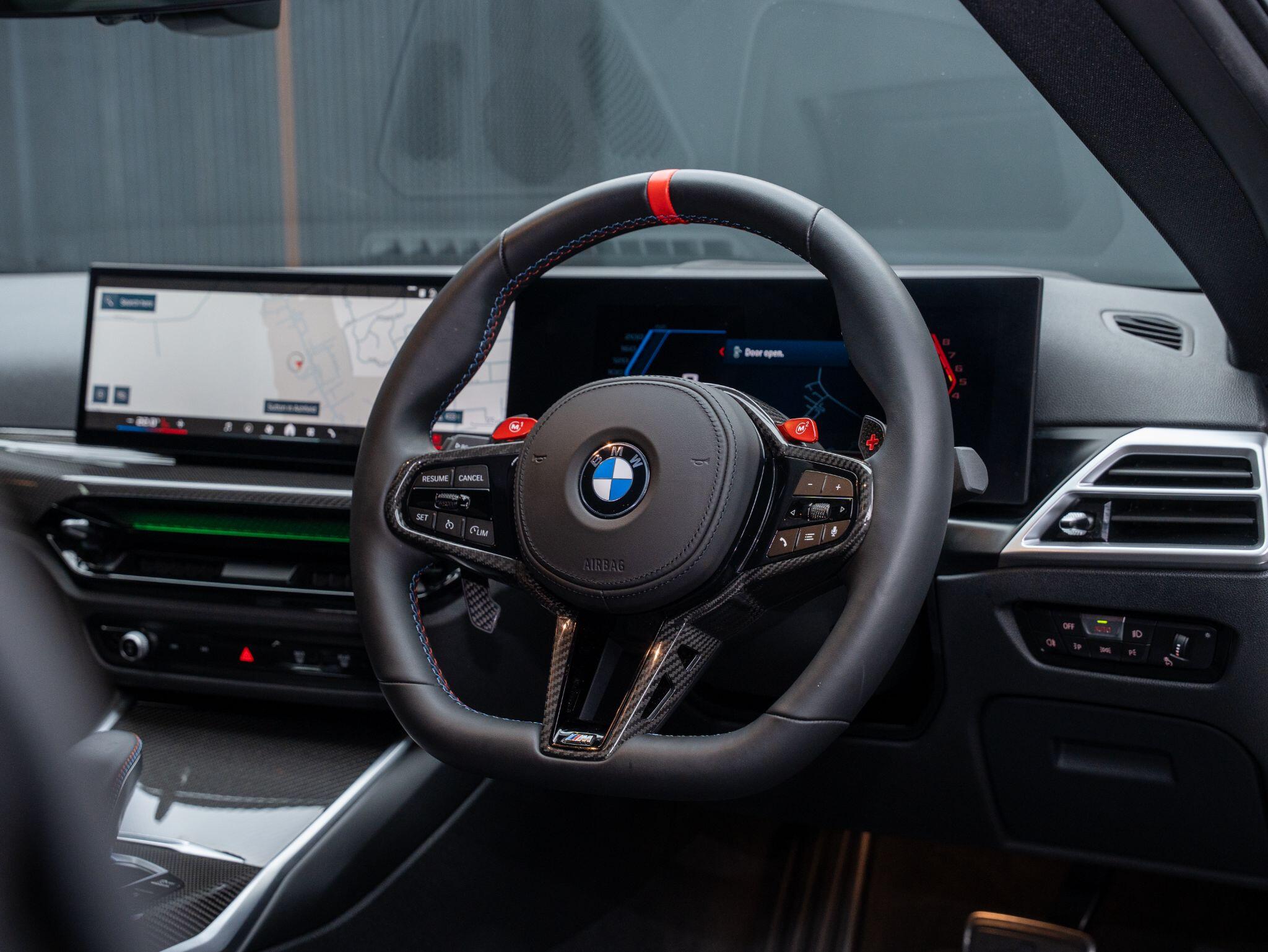 BMW M4 view 4