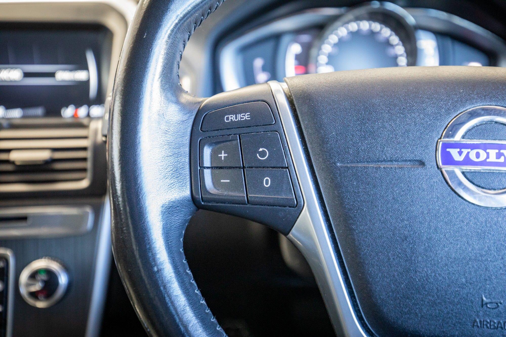 Volvo XC60 view 17
