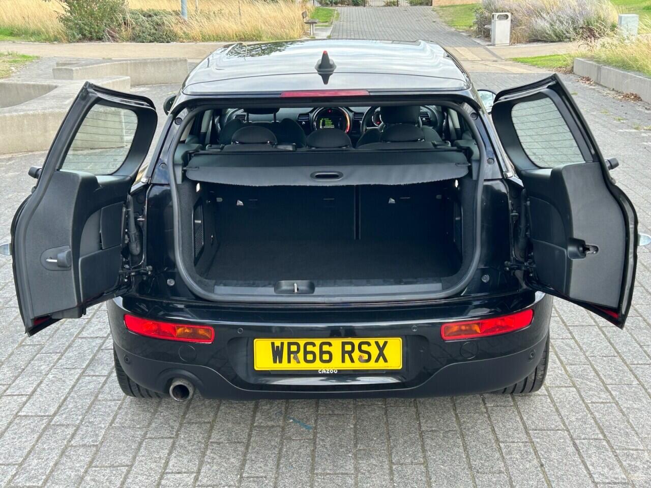 Mini Clubman view 16
