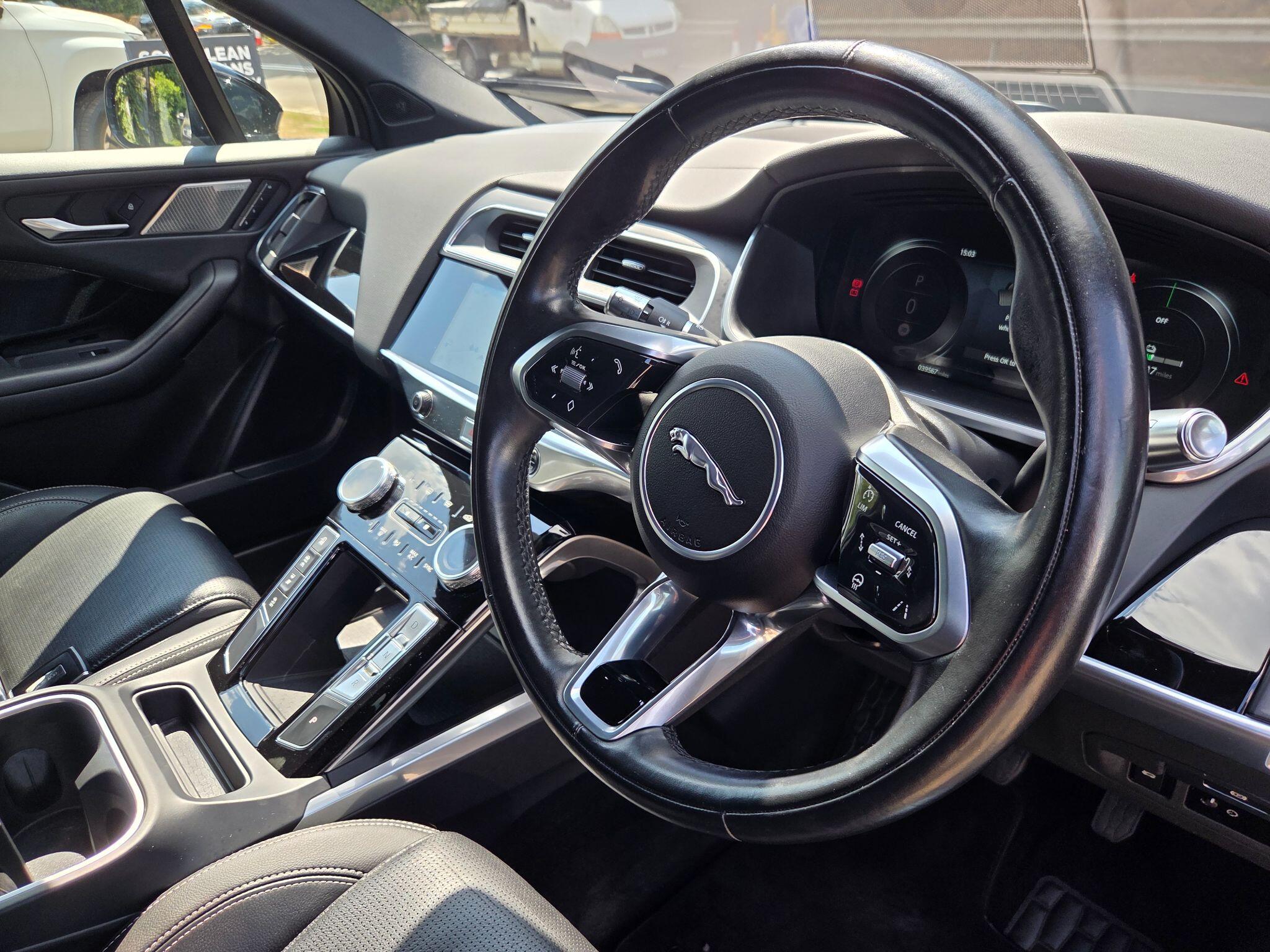 Jaguar I-Pace view 36