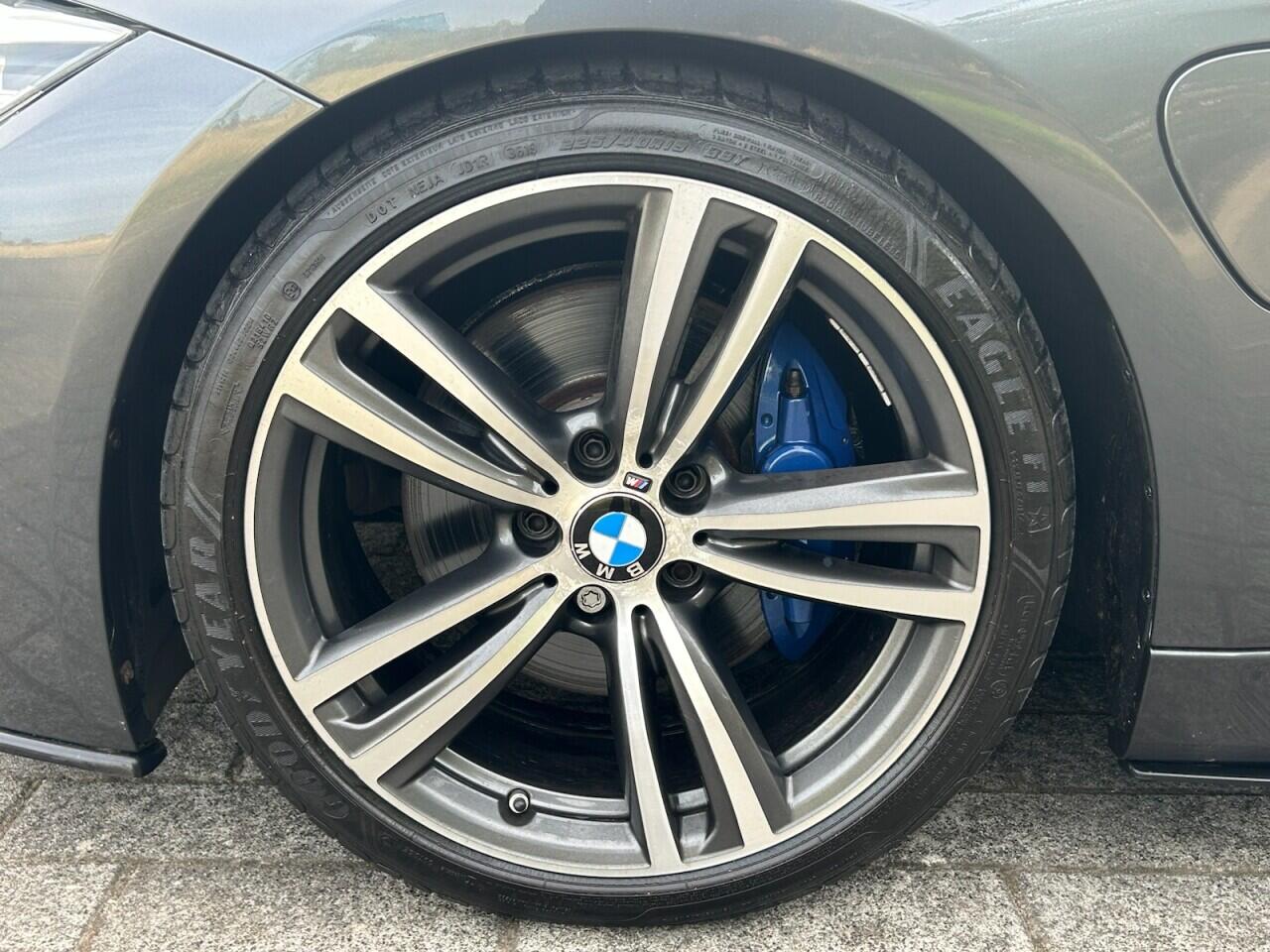 BMW 3 Series view 49
