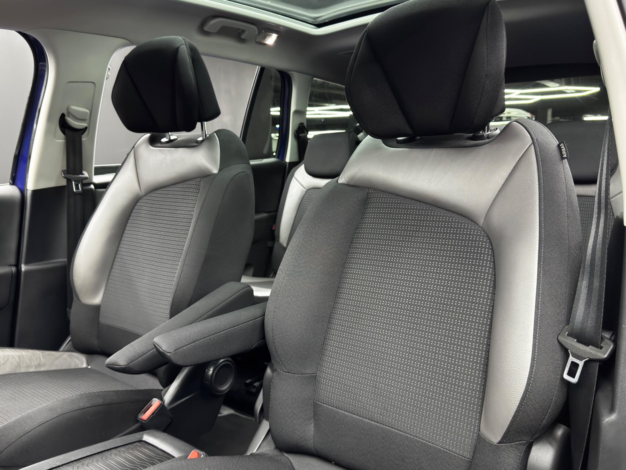 Citroen Grand C4 Spacetourer view 14