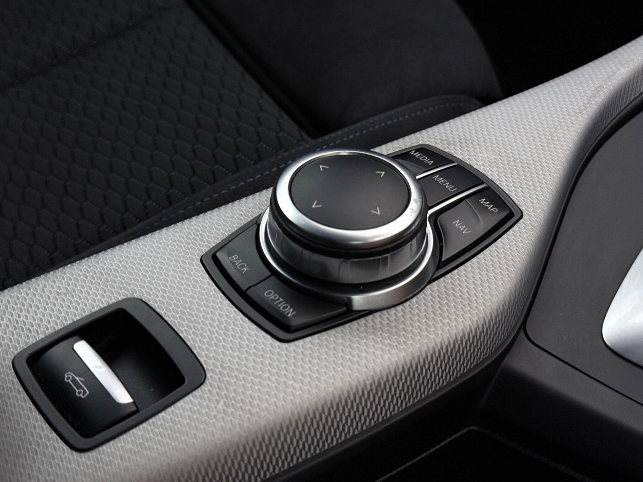 BMW 2 Series view 23