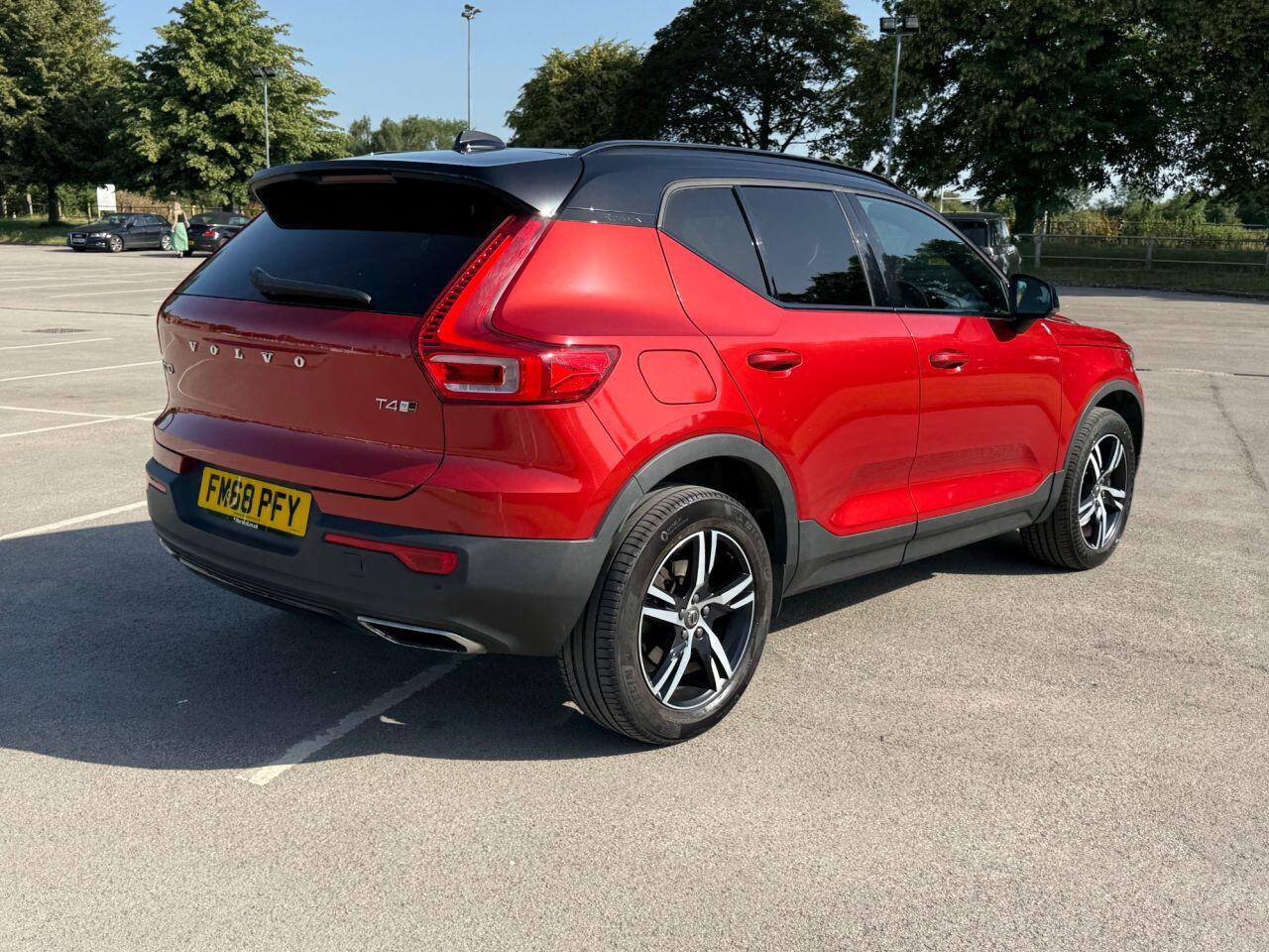 Volvo XC40 view 35