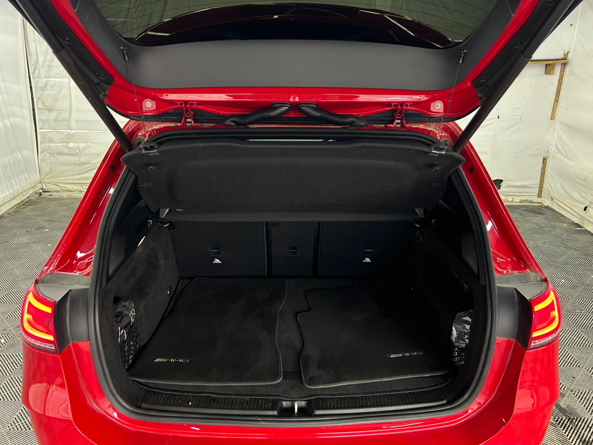 Mercedes-Benz B Class view 43