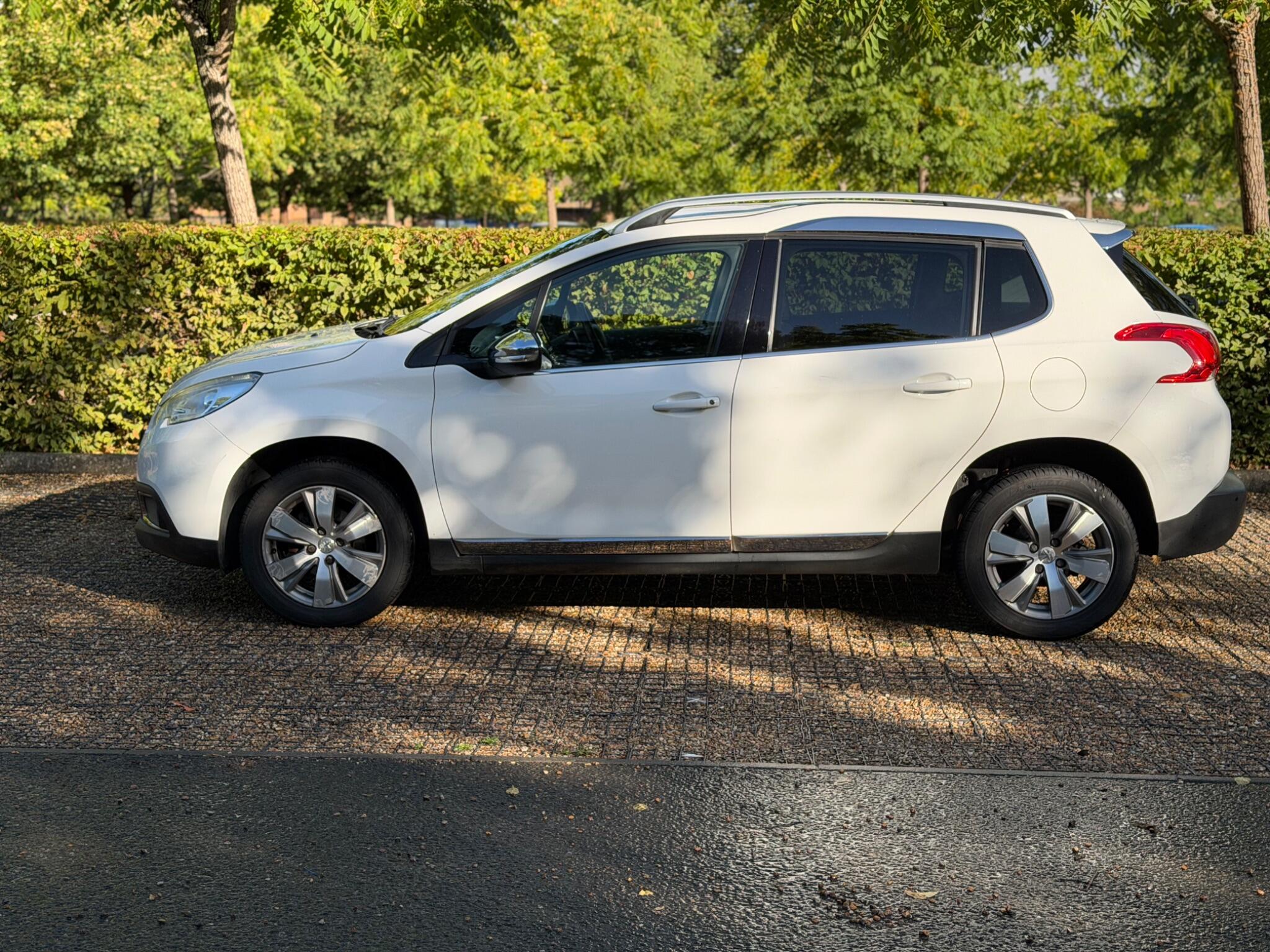 Peugeot 2008 view 27