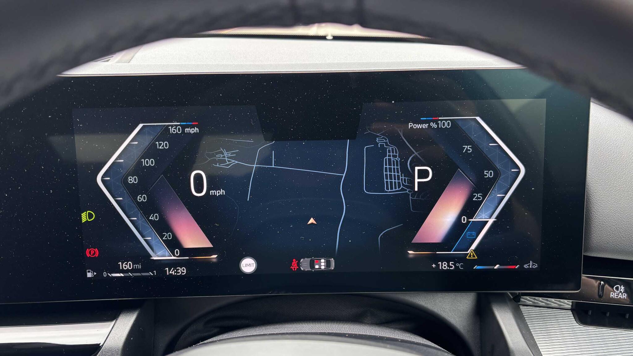 BMW 5 Series view 10