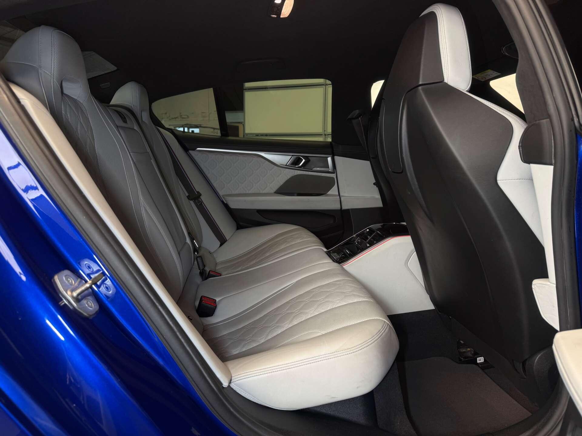 BMW M8 view 17