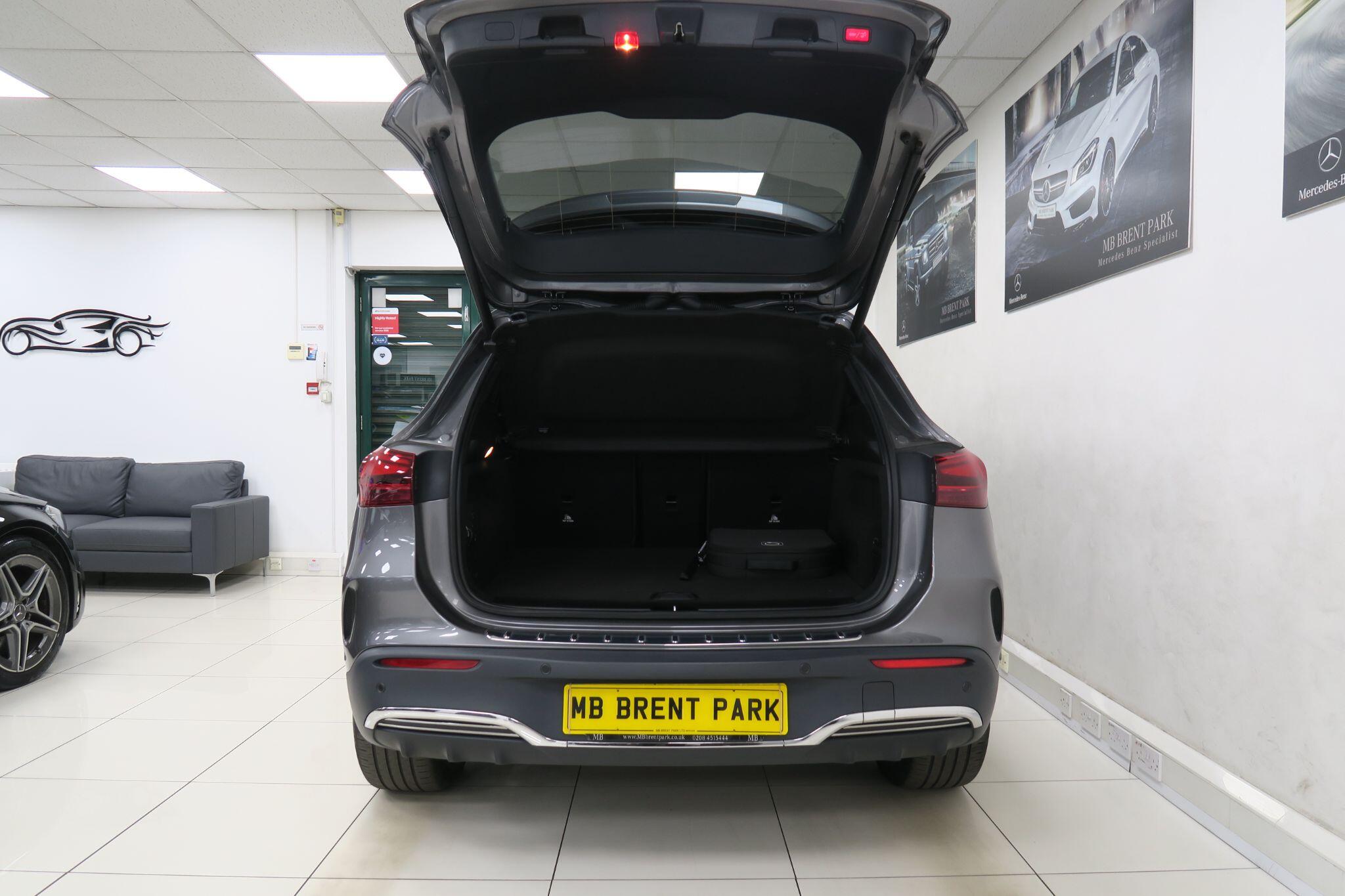 Mercedes-Benz EQA view 16