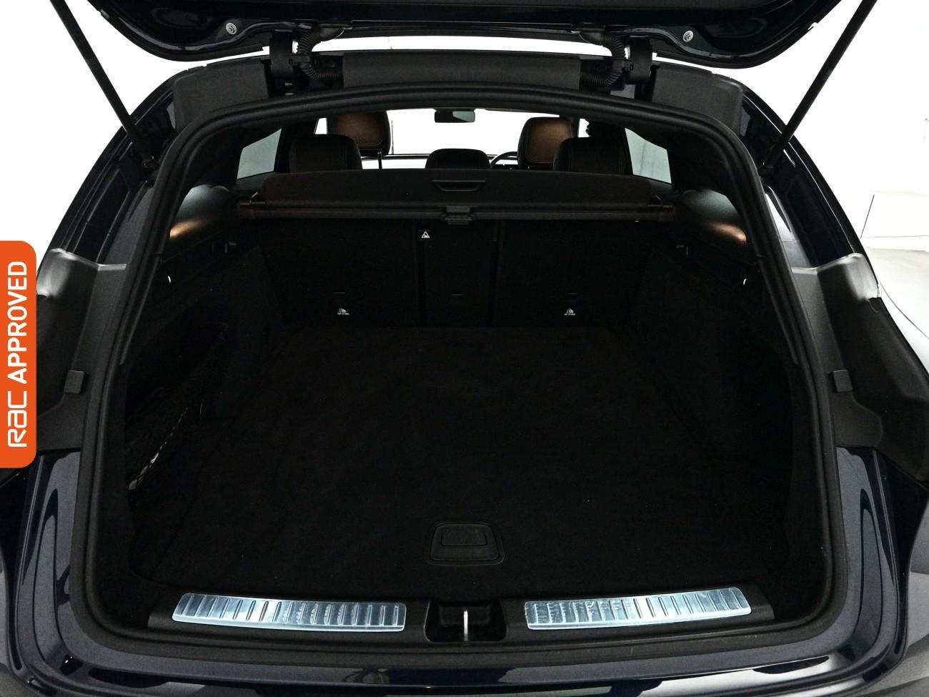 Mercedes-Benz Eqc view 29