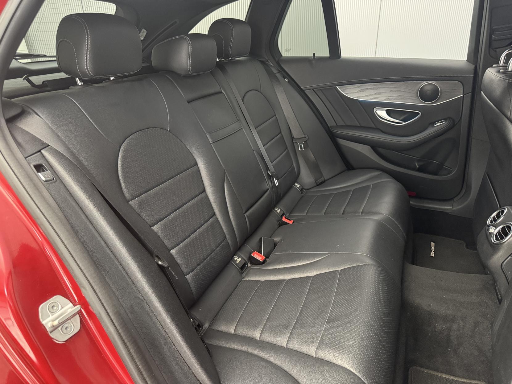 Mercedes-Benz C Class view 66