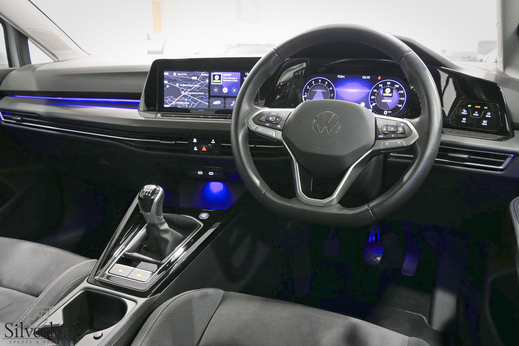 Volkswagen Golf view 13