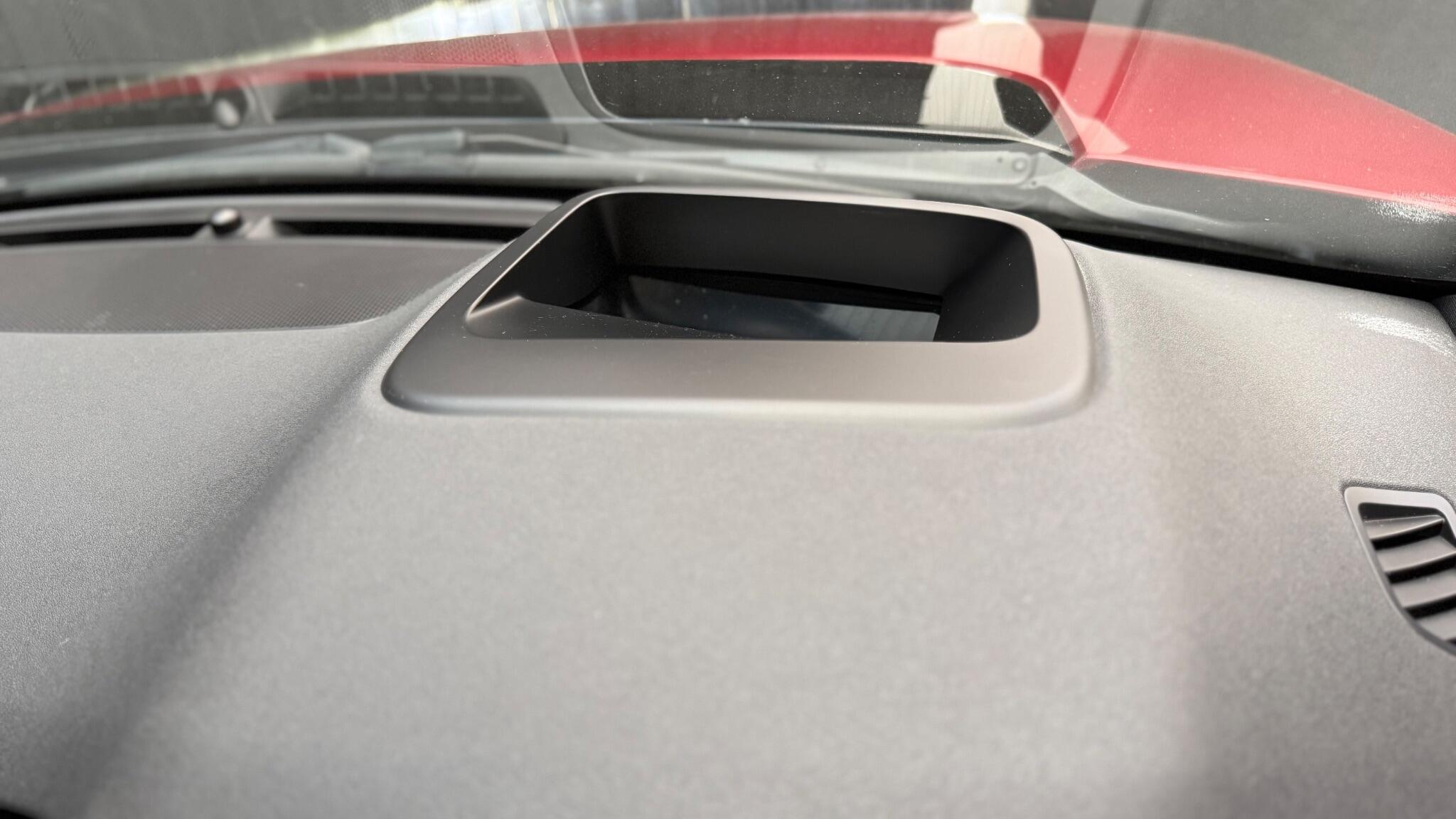 Land Rover Discovery Sport view 31