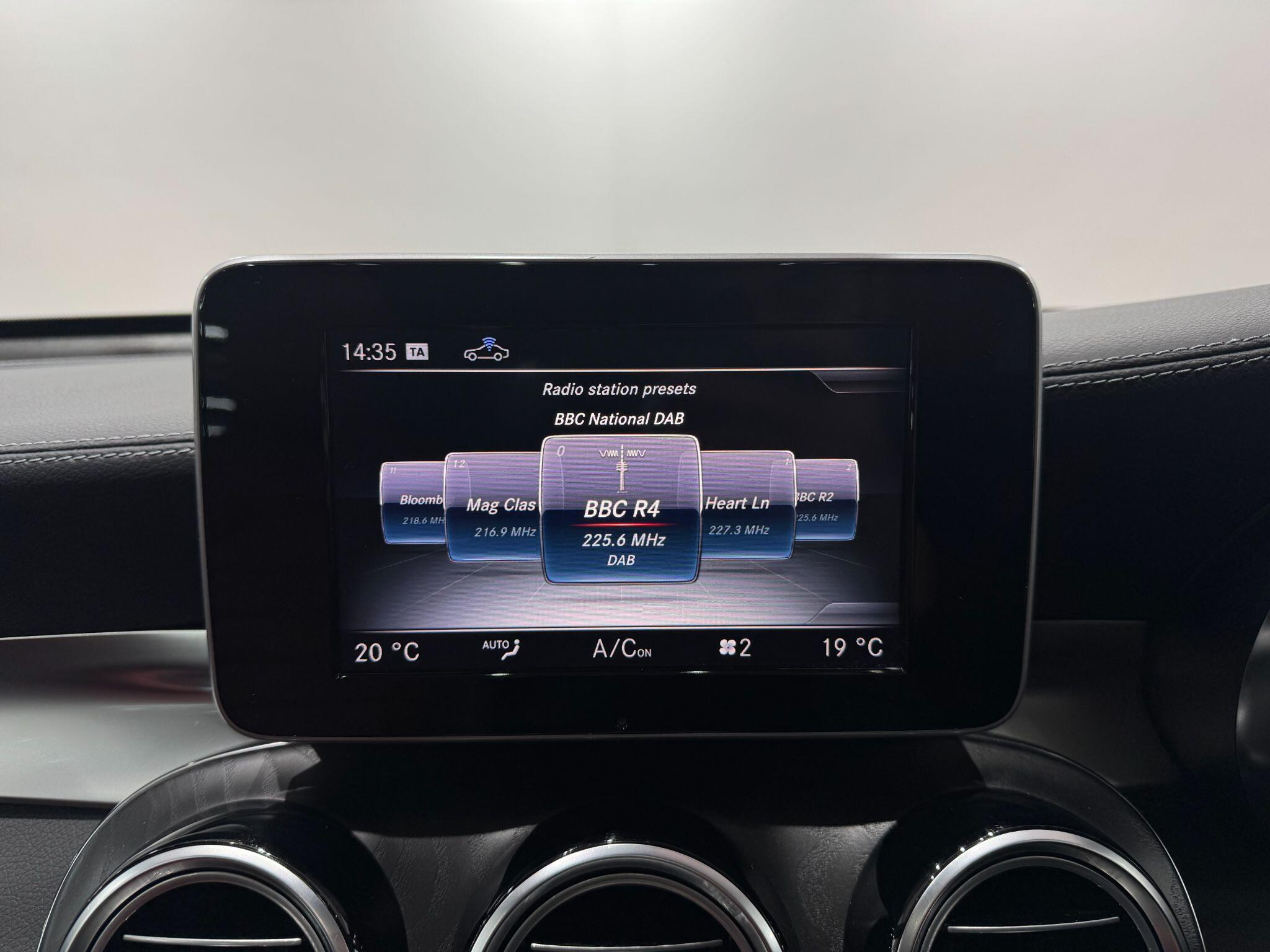 Mercedes-Benz GLC view 42