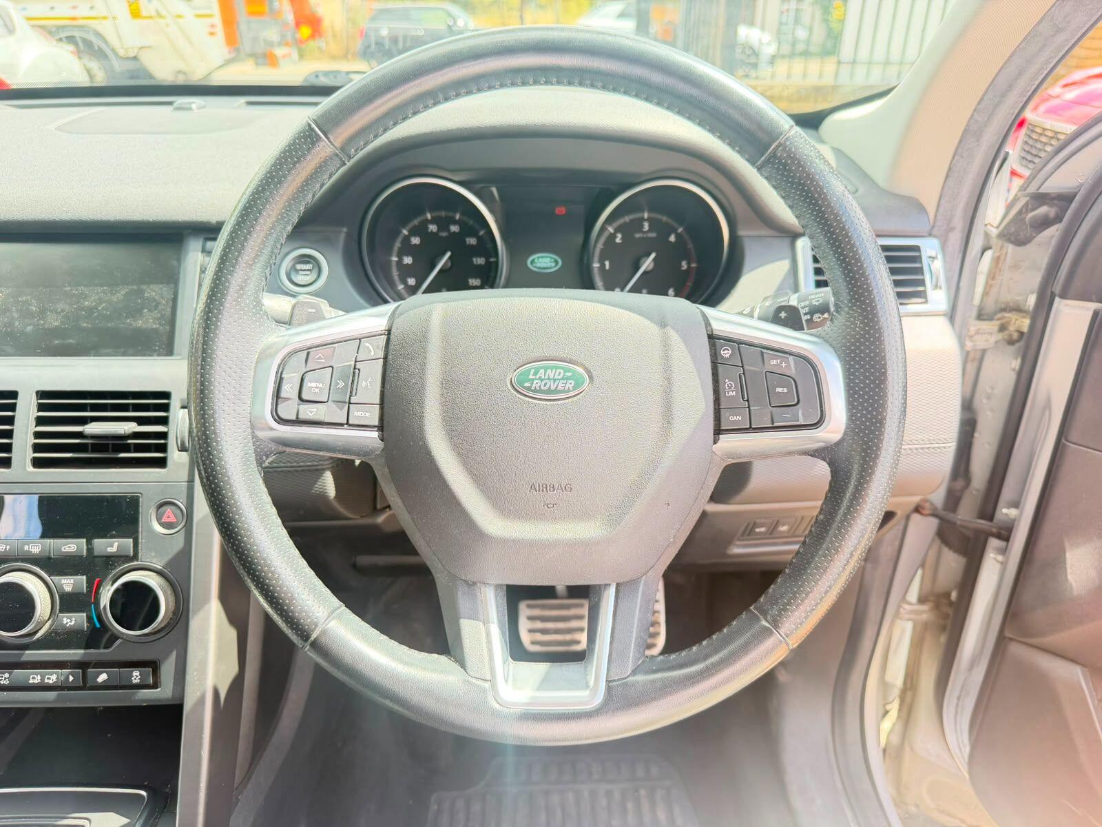 Land Rover Discovery Sport view 28