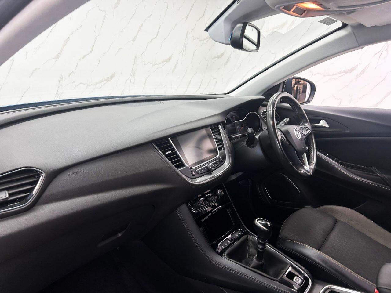 Vauxhall Grandland X view 14