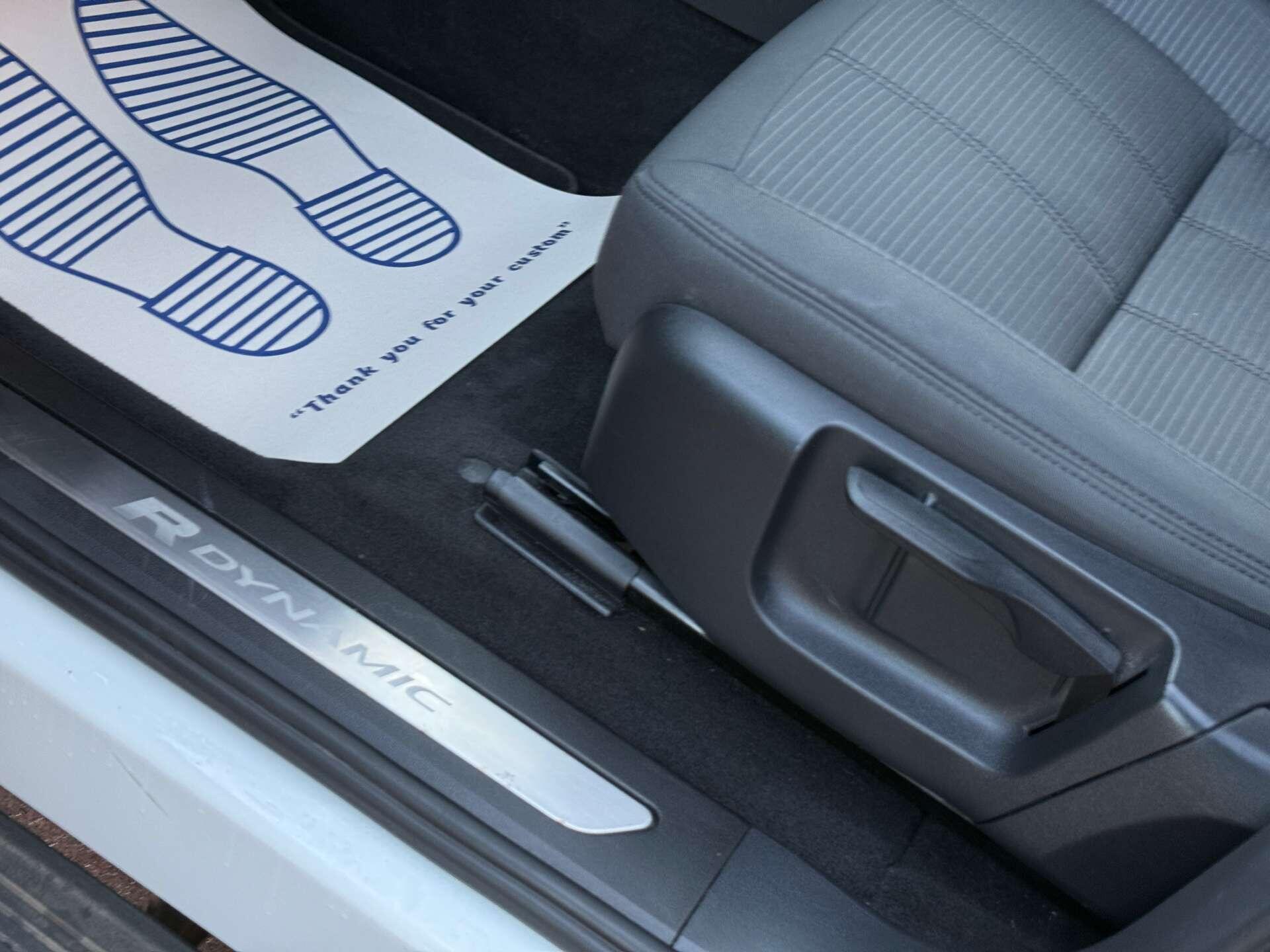 Land Rover Range Rover Evoque view 39
