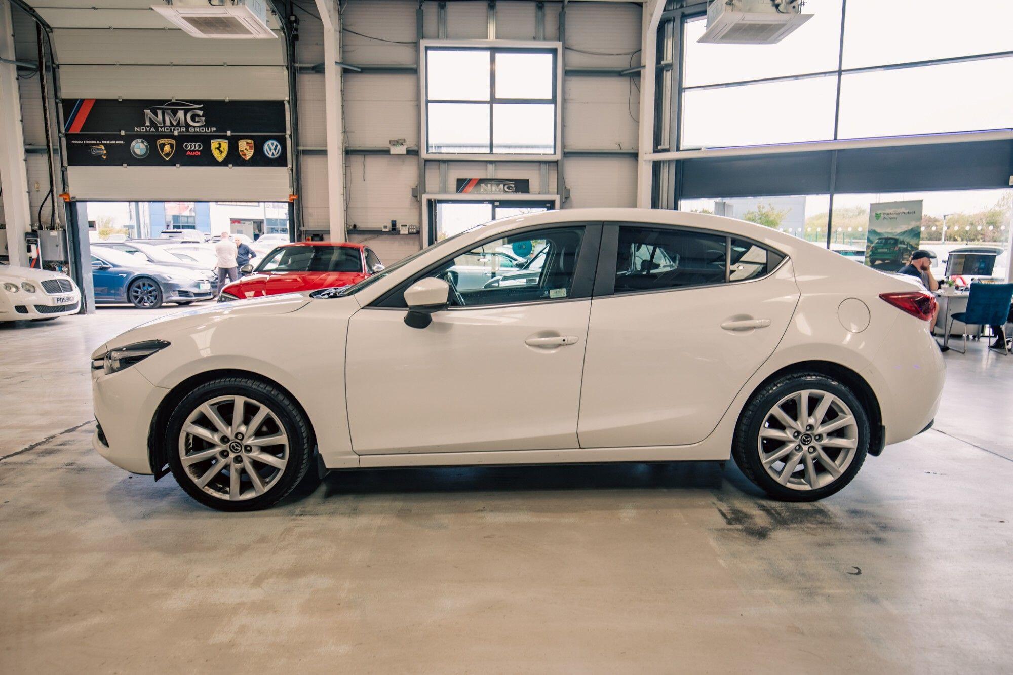 Mazda Mazda3 view 26