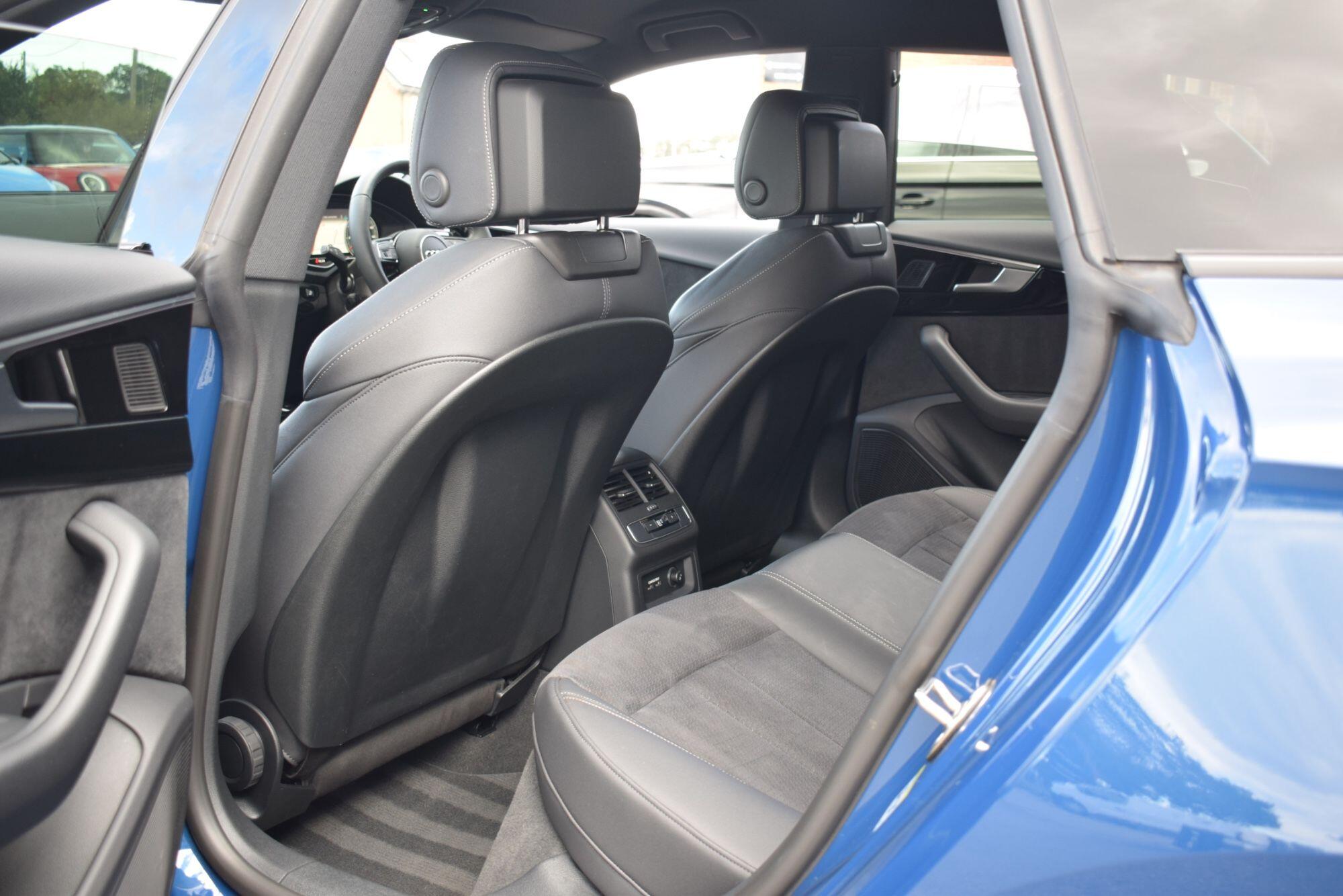 Audi A5 view 23