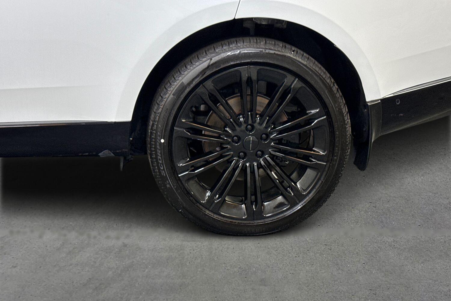 Land Rover Range Rover view 6