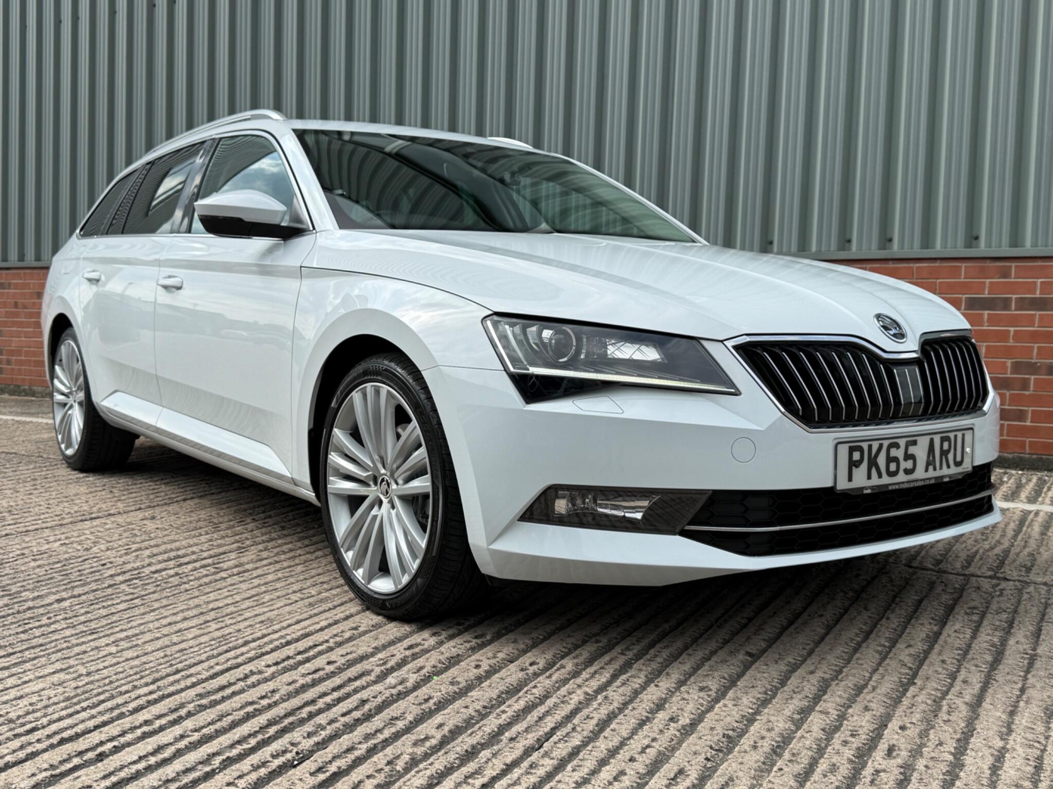 Skoda Superb view 6