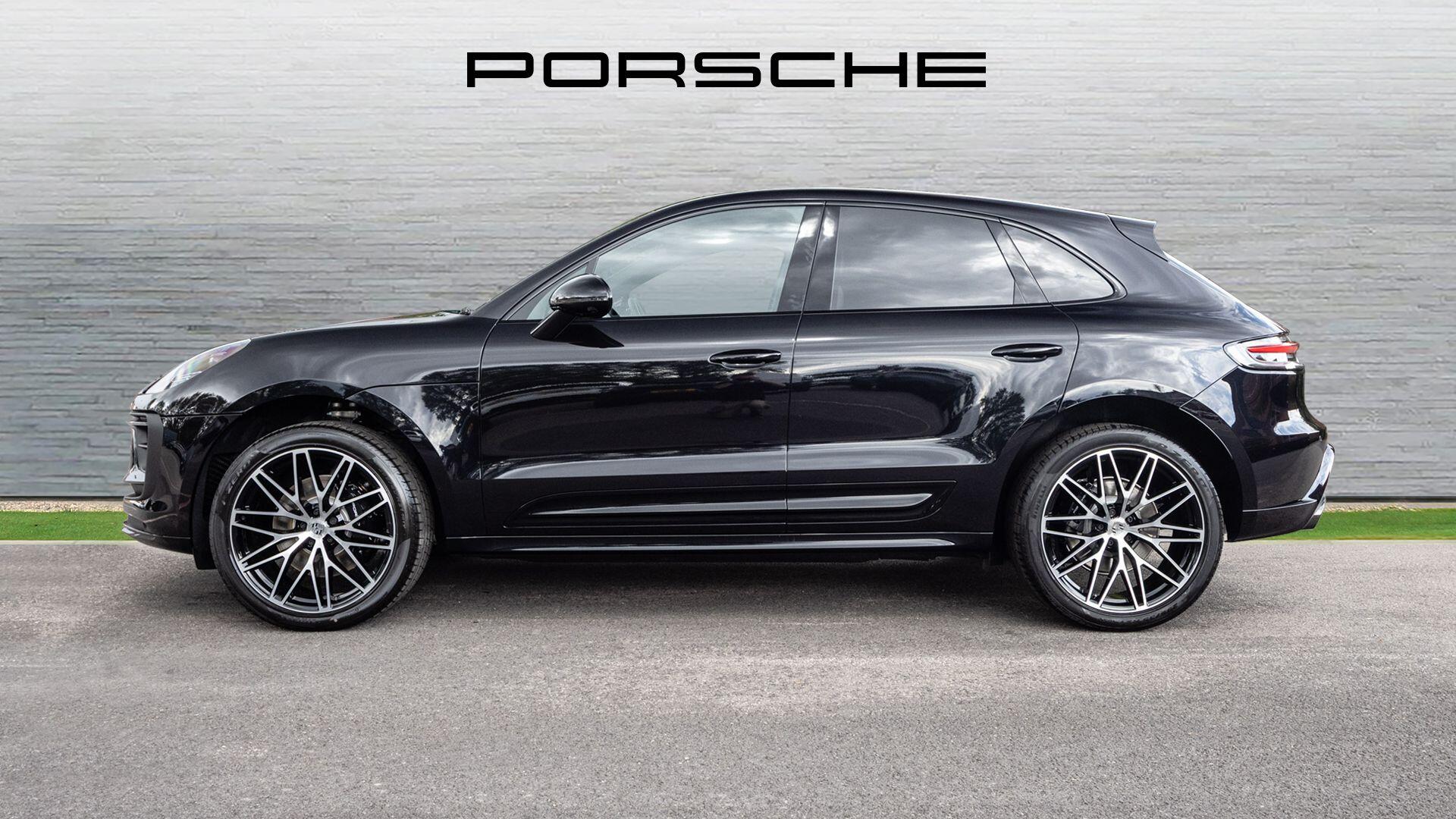Porsche Macan view 5