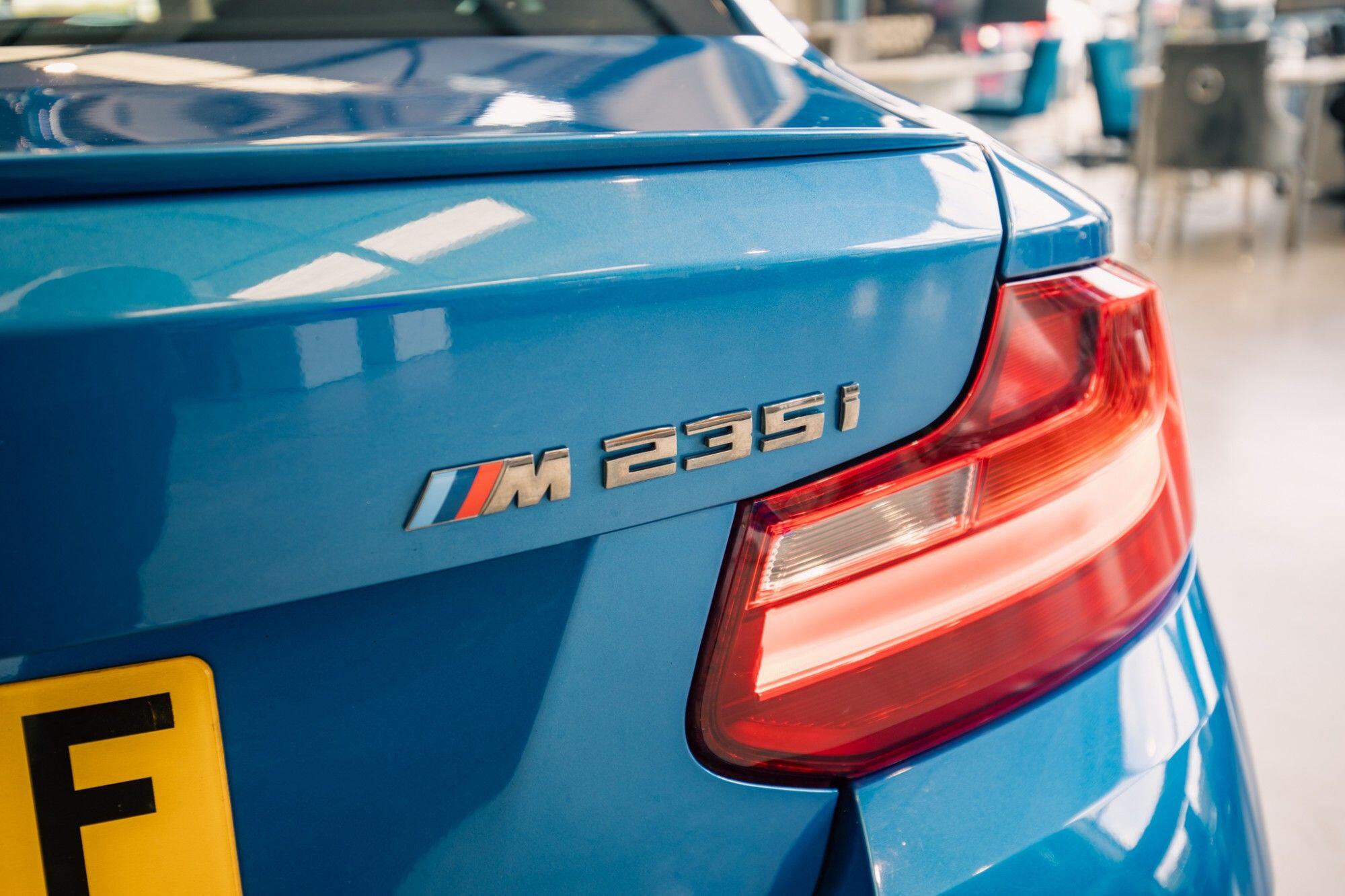 BMW 2 Series view 6