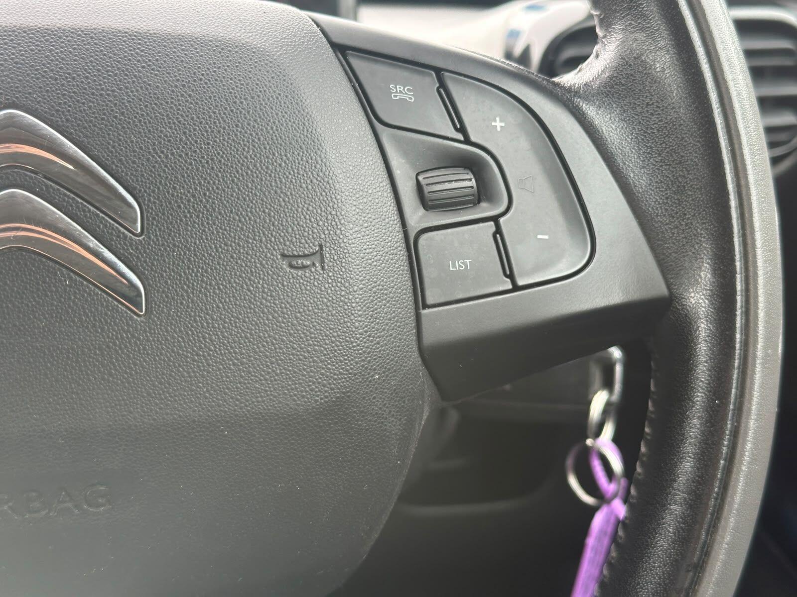 Citroen C4 Cactus view 16