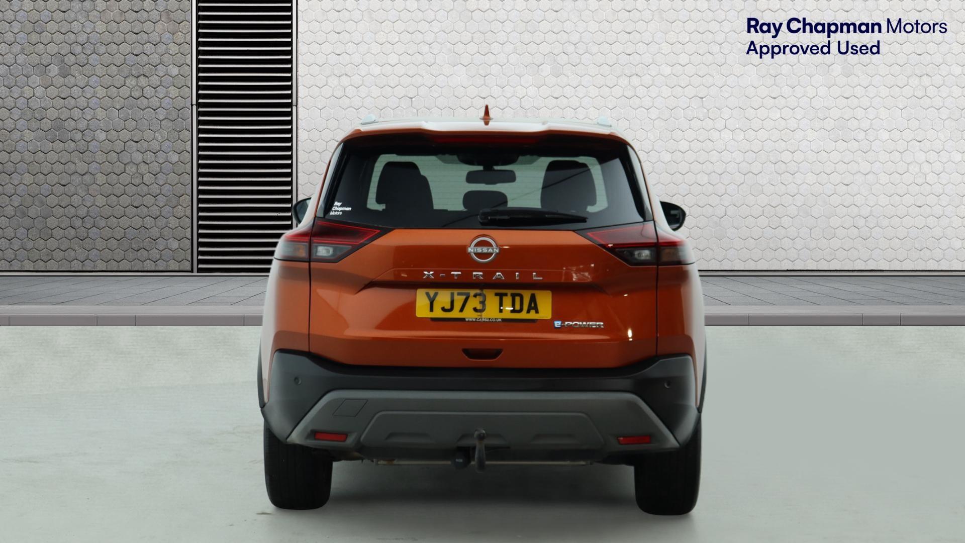 Nissan X-Trail view 7