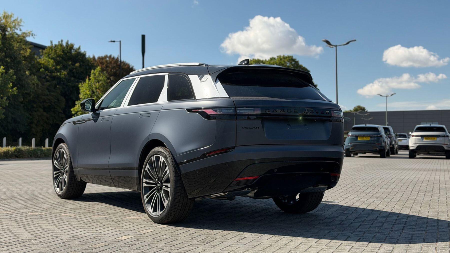 Land Rover Range Rover Velar view 2