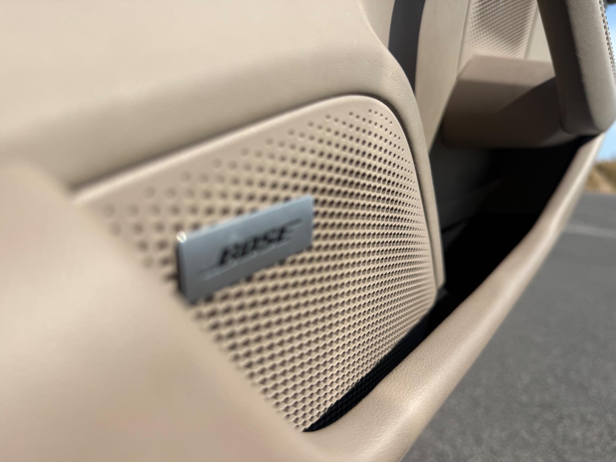 Porsche Taycan view 79