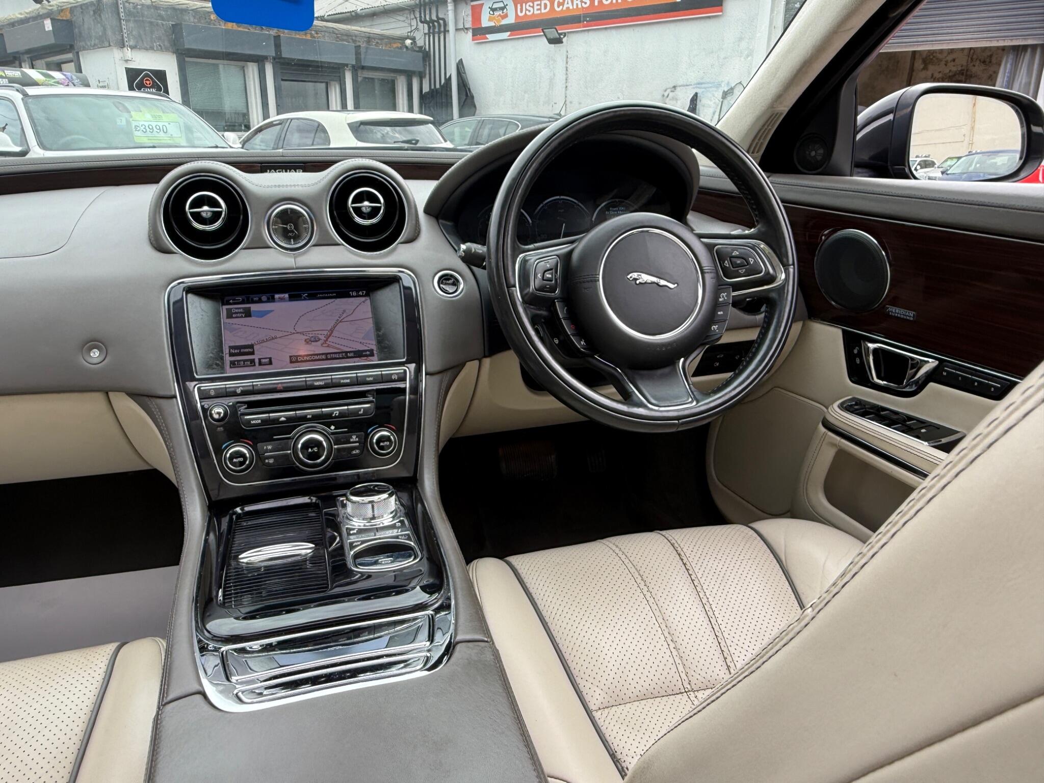 Jaguar XJ - Image 70